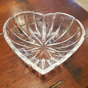 Mikasa Crystal Heart shaped trinket dish - 6.25" across